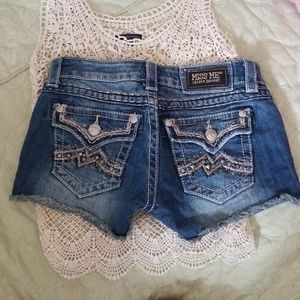 MISS ME SHORTS and American Eagle shirt